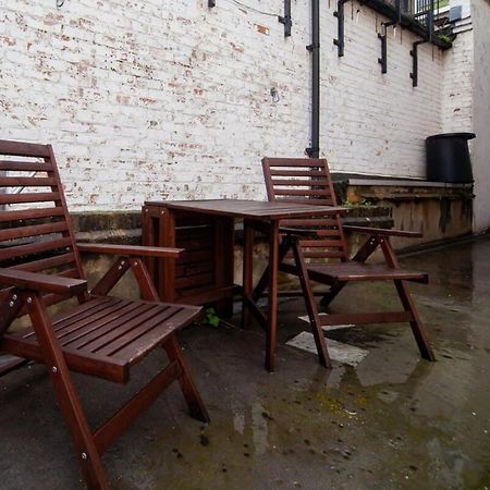 Lovely 2 Bedroom Apartment In Tooting London Exteriör bild